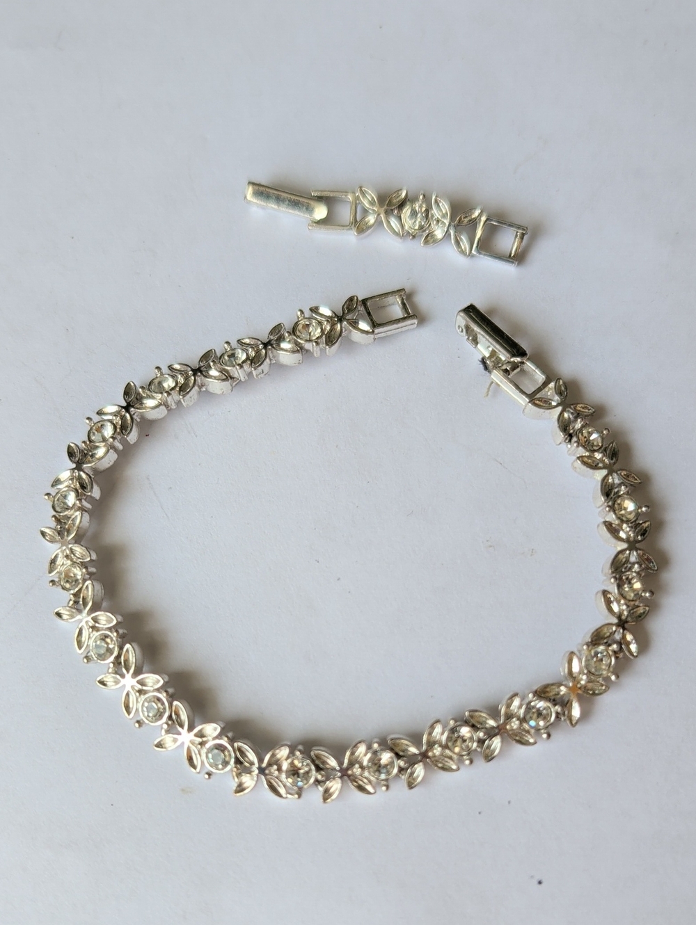Avon Silver Tone Floral Rhinestone Bracelet with Extension Link